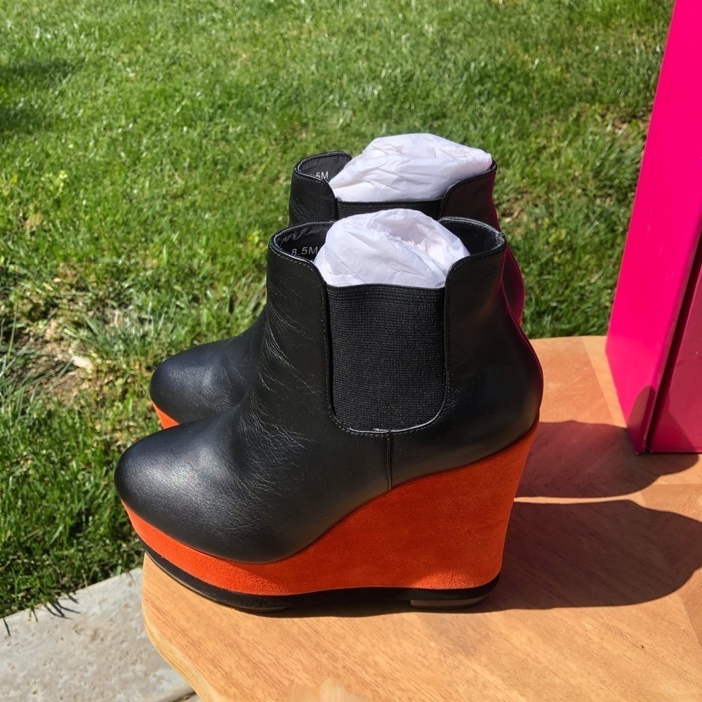 Chunky platform booths. Orange suede and black leather upper by Dolce Vita - Picture 6 of 9